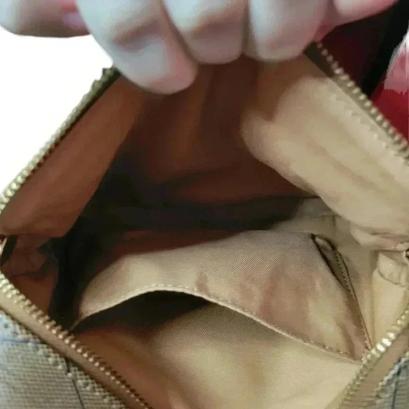 Fossil Crossbody Purse - Picture 4 of 6